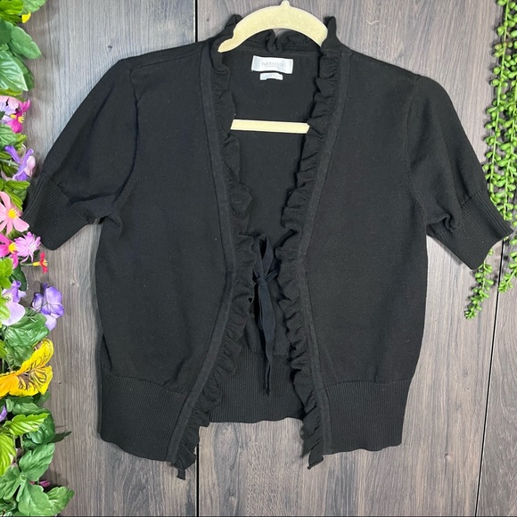 >🌼3/$30🌼Van Heusen Short Sleeve Tie Close Black Cardigan Shawl Size XS - Picture 3 of 15